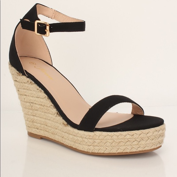 5⭐️BLACK OPEN TOE ESPADRILLE WEDGES - Shoe - Picture 3 of 4